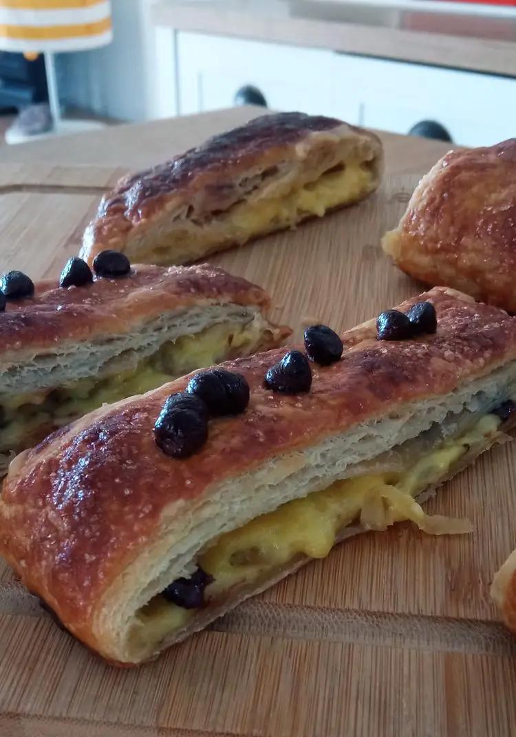 Ricetta Brioches di sfoglia con crema pasticcera e gocce di cioccolato di angela876