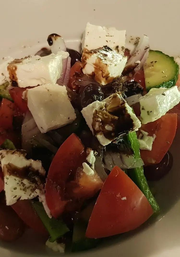 Ricetta Insalata greca con pomodori, olive e feta di valentina.27