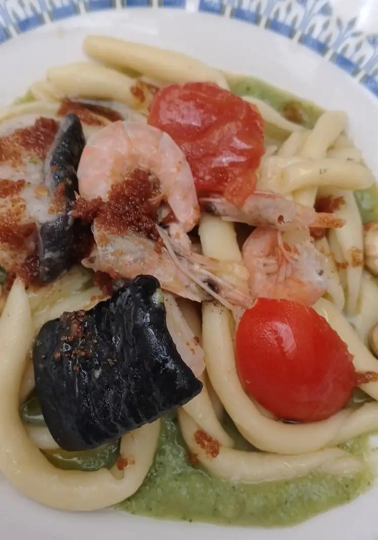 Ricetta Fusilli di semola pasta frescaa con pesto di broccolo, spezzatino di mare aromatizzato con muddica e ceci di sergioforcella9