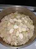 Immagine del passaggio 3 della ricetta Cima cicoria con purea di fave bianche con cipolla soffritta
