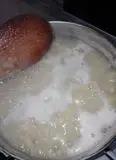 Immagine del passaggio 4 della ricetta Cima cicoria con purea di fave bianche con cipolla soffritta