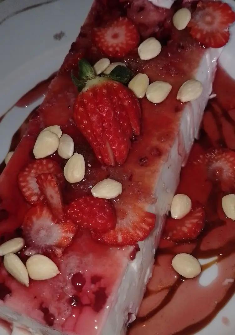 Ricetta Panna cotta ai frutti rossi con coulis di fragole di sergioforcella9