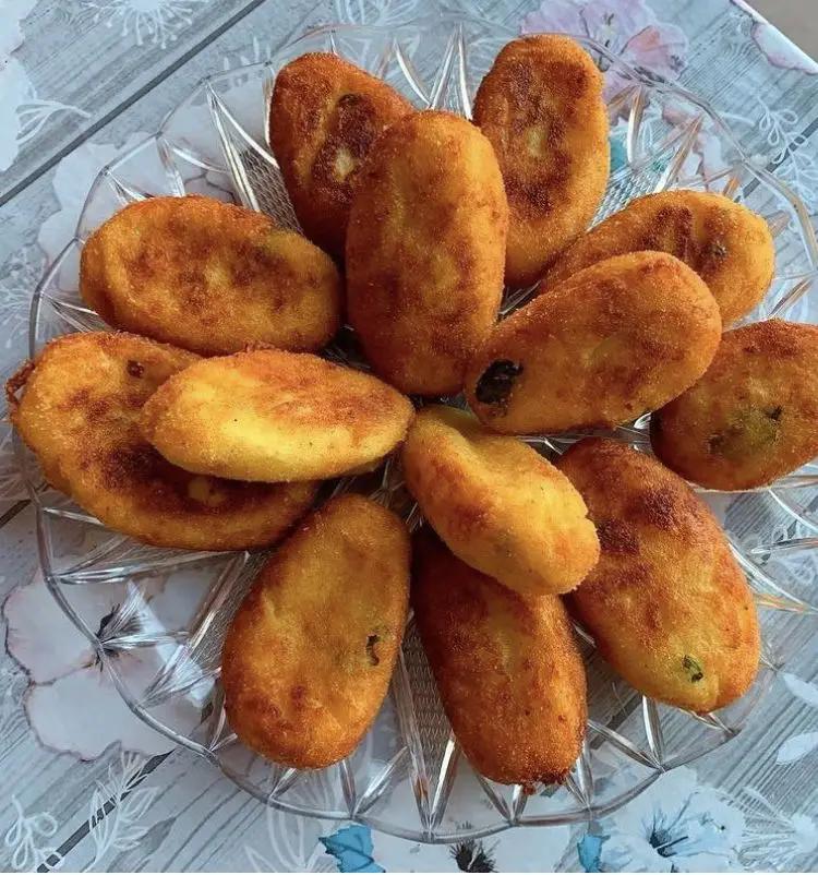 Ricetta Crocchette di patate super gustose! Morbido dentro e croccanti fuori 😍😍 di mary705