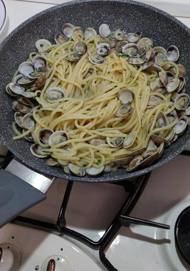 Ricetta Spaghetti con le vongole di ManinPasta