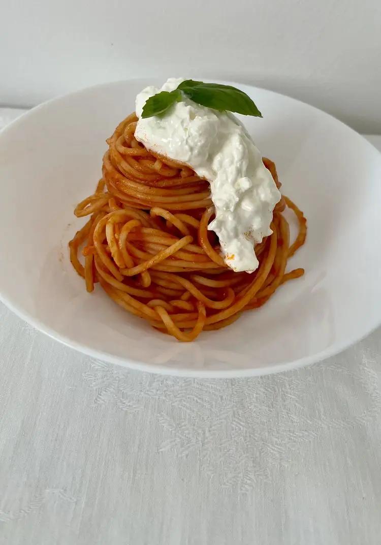 Ricetta Spaghetti con pomodoro e stracciatella di giuliettamen94