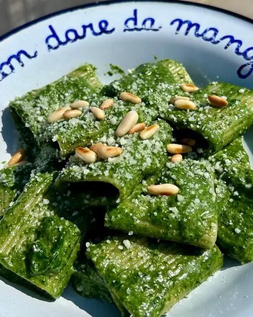 Ricetta Gigantoni con pesto di spinaci, pinoli e pecorino di ninnalemon