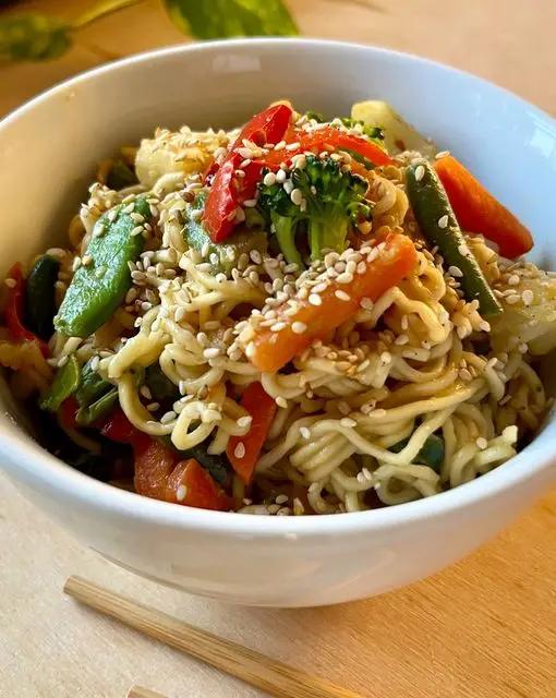 Ricetta Noodles con verdure di ricettinaeasy