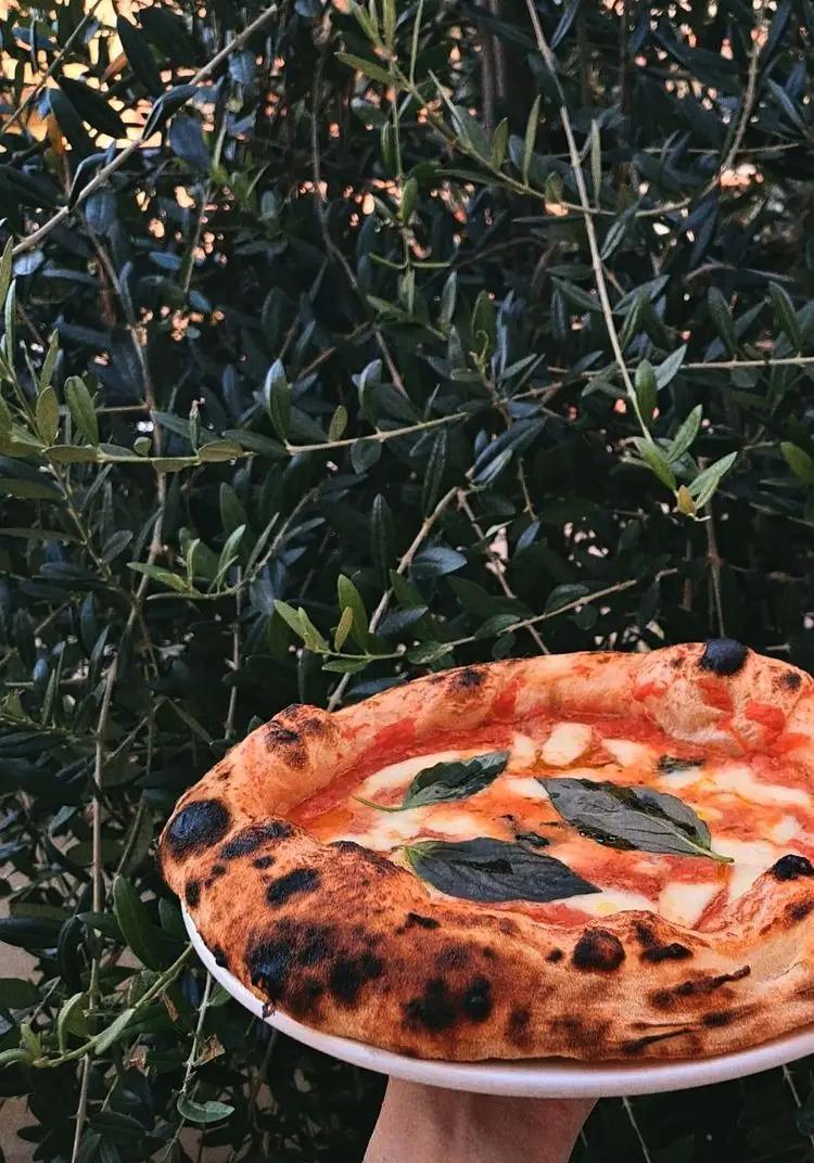 Ricetta Pizza Margherita a canotto con biga al 50% di matteoamorino