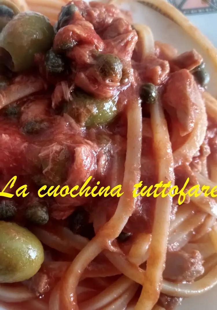 Ricetta Bavette con tonno, capperi e olive di lacuochinatuttofare