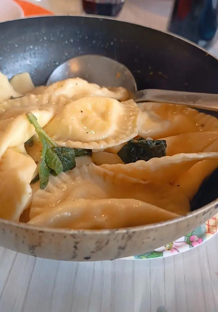 Ricetta Ravioli di ricotta e limone al burro, salvia e limone di cucina_di_casa