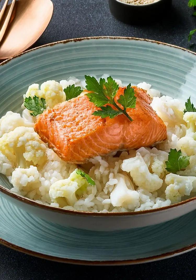 Ricetta Riso con salmone e cavolfiore di paolatintori_