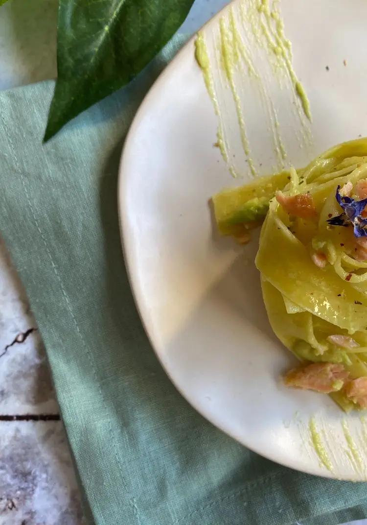 Ricetta Pappardelle con crema di avocado e salmone di giovannapavanetto87