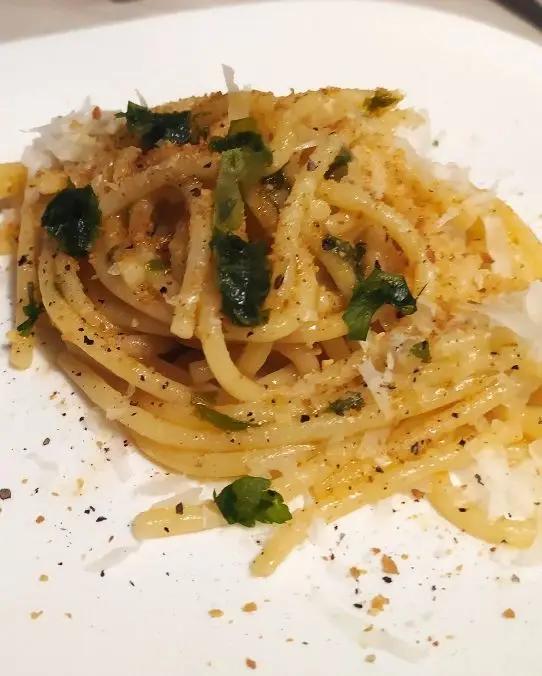 Ricetta Pasta Ca' anciova e muddica atturrata di francescacass