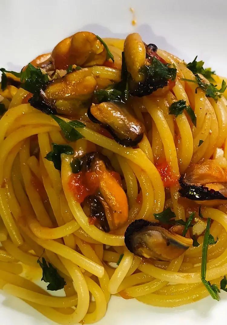 Ricetta Spaghetti cozze e pomodorini  di francescacass