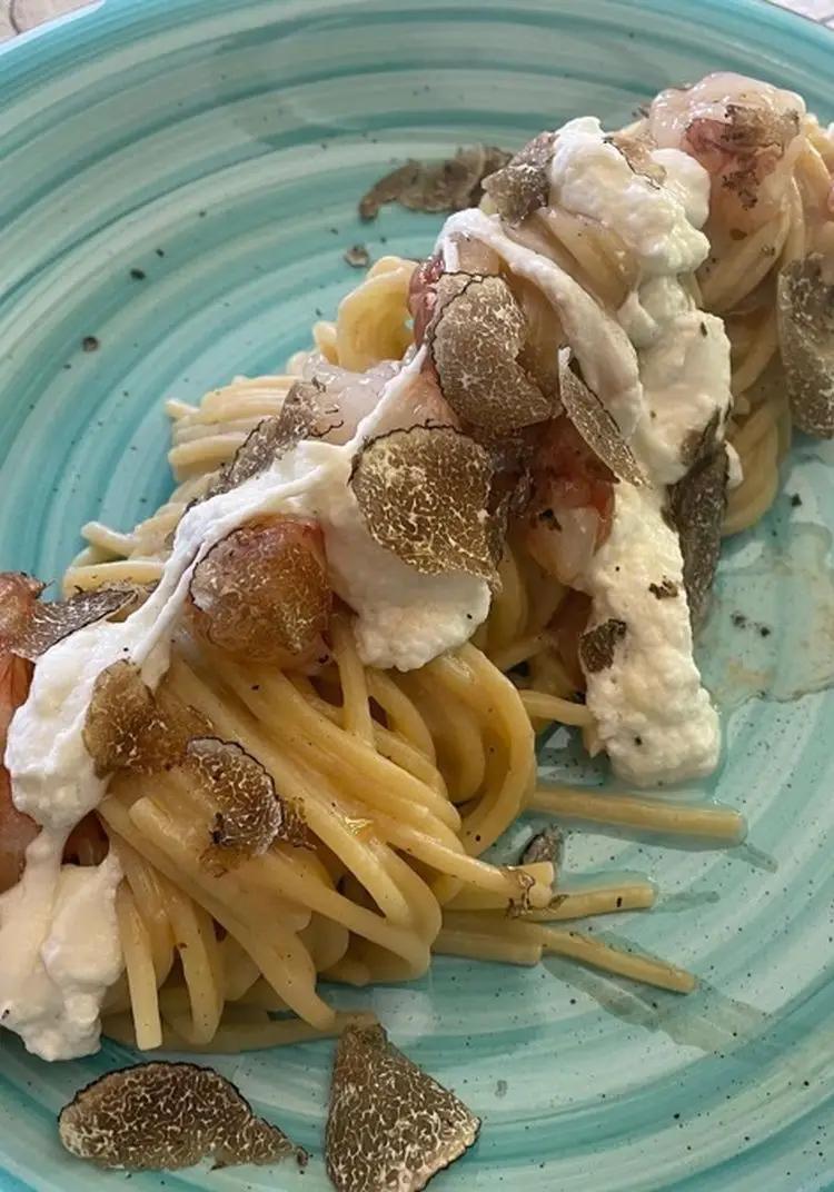 Ricetta Spaghetti con burrata, gamberi crudi e tartufo di marco.cauli