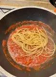 Immagine del passaggio 4 della ricetta Spaghettata alle vongole
