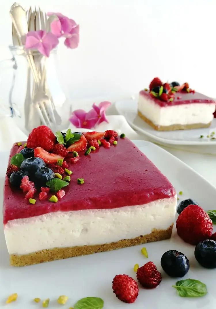 Ricetta Mini cheesecake con gelée alle fragoline di bosco di renee_zanetti