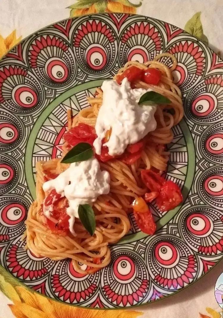 Ricetta SPAGHETTI POMODORO, BASILICO E STRACCIATELLA di ilassmoments