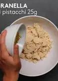 Immagine del passaggio 1 della ricetta Rocher al pistacchio