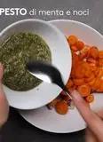 Immagine del passaggio 2 della ricetta Insalata di polpo e carote croccanti al pesto di menta e noci