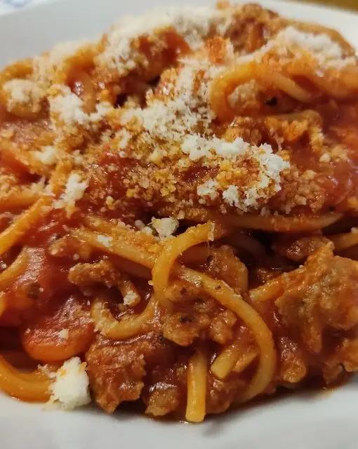 Ricetta Spaghetti al ragù di salsiccia 🍝 di mel8.1973