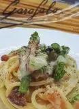 Immagine del passaggio 3 della ricetta Spaghetti chitarra alla Gricia con asparagi