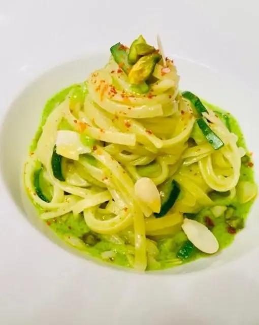 Ricetta Linguine con salsa di zucchine e pistacchi di Stefano75