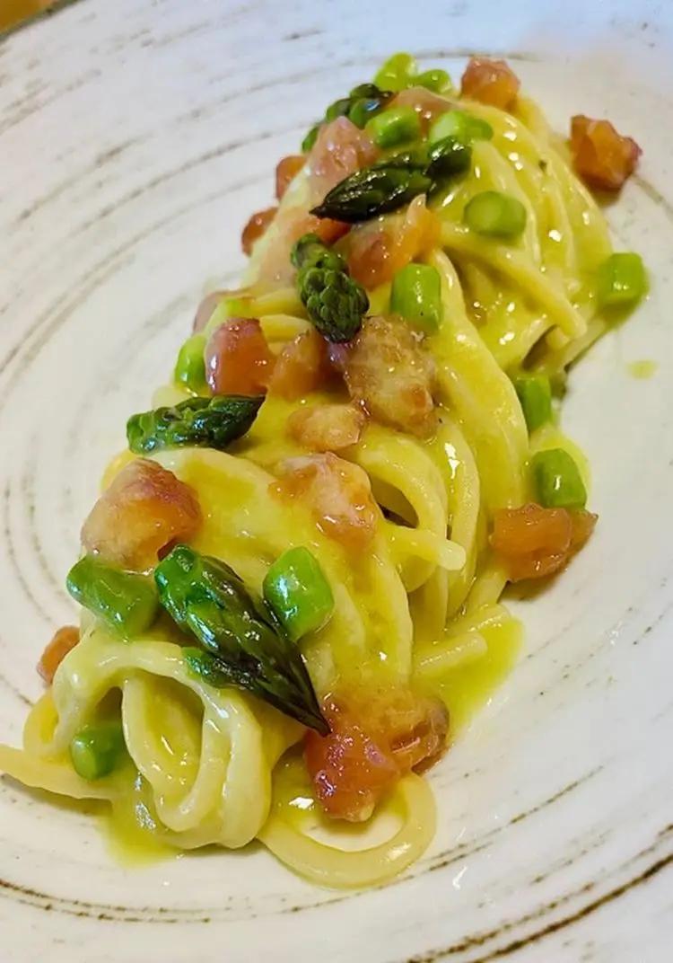 Ricetta Spaghetto quadrato con asparagi e salmone marinato di Stefano75