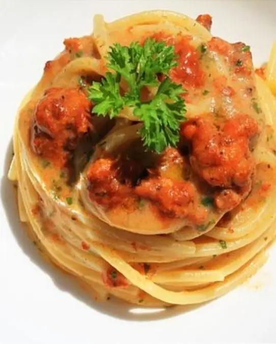 Ricetta Spaghetti polpa di riccio e bottarga di triglia di Lamaisondumaitre