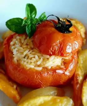 Immagine del passaggio 6 della ricetta Pomodori con riso