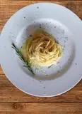 Immagine del passaggio 5 della ricetta Spaghetti limone e rosmarino