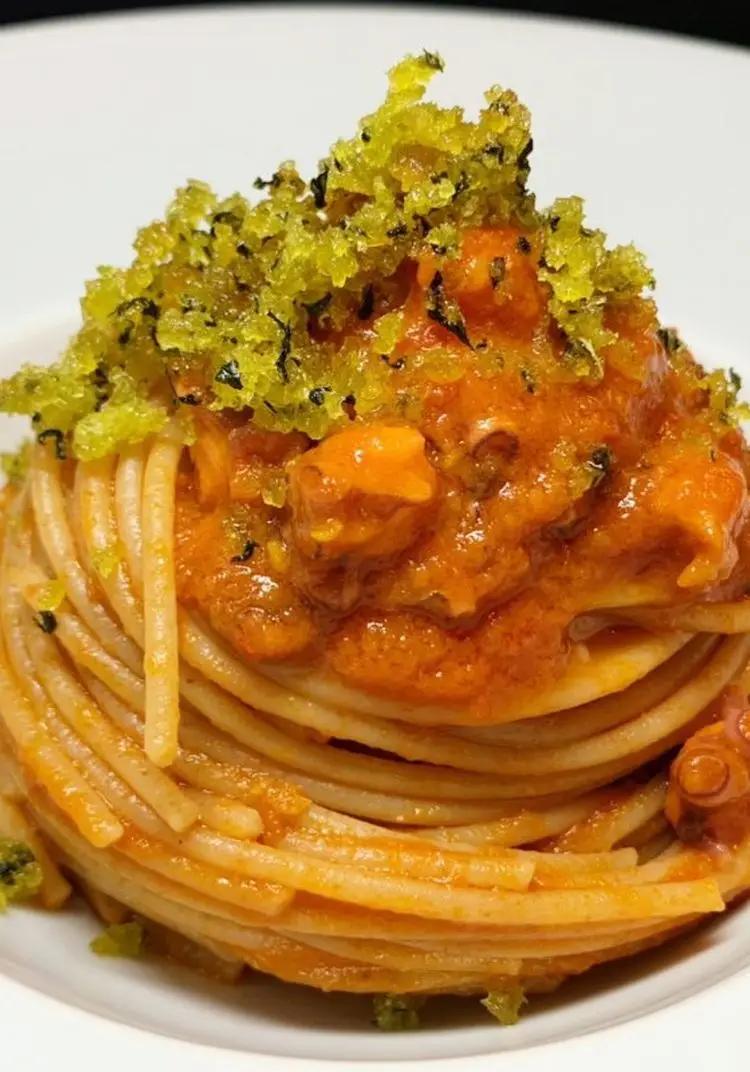 Ricetta Spaghetti integrali con ragù di polpo e pane aromatizzato al finocchietto di unastellaincucina