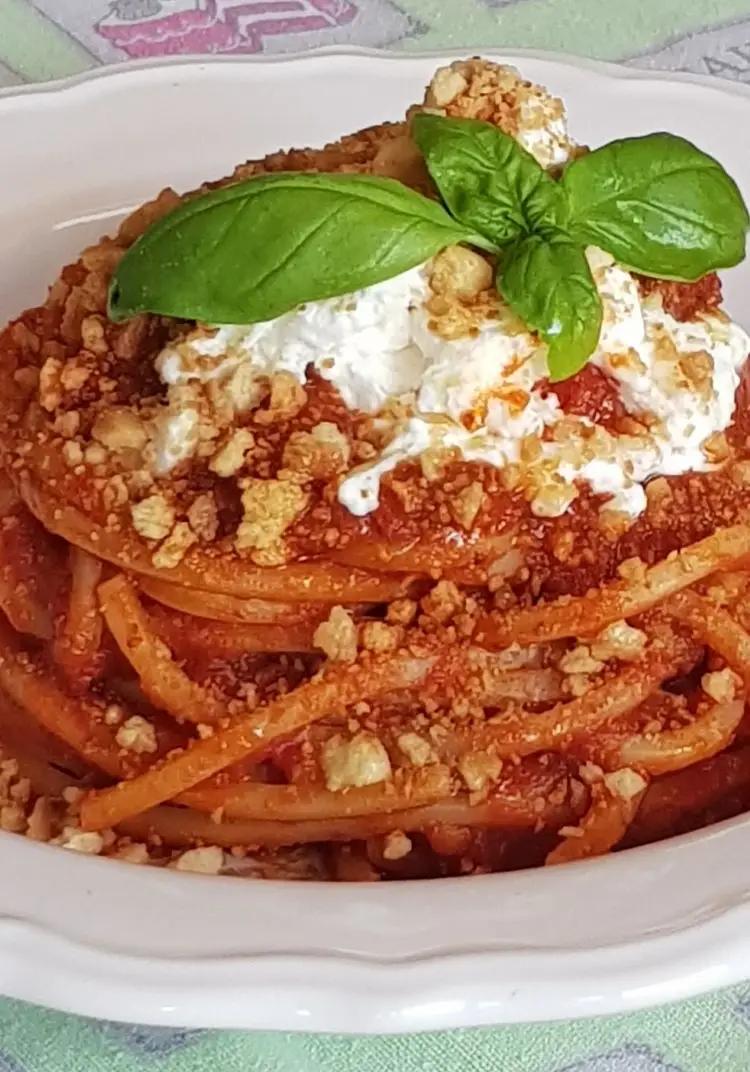 Ricetta Spaghettoni 'nduja, stracciatella e mollica croccante di Luca78