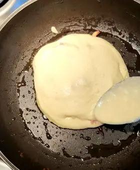 Immagine del passaggio 3 della ricetta Pancake salati ripeni di cotto e formaggio