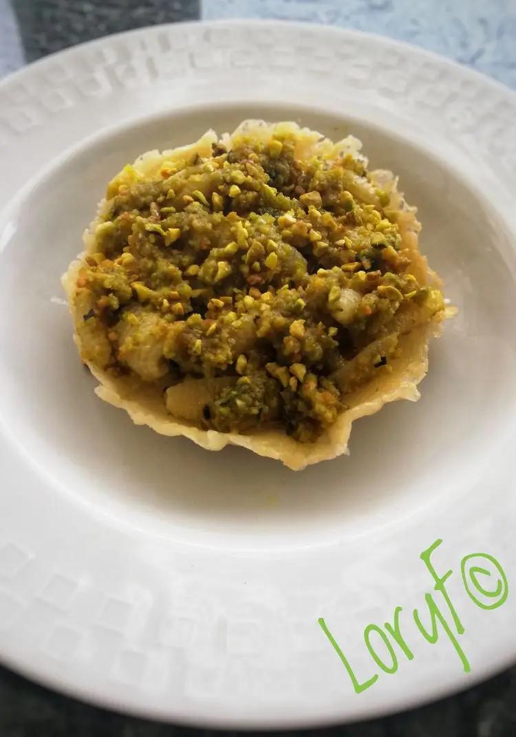 Ricetta Gnocchetti al pesto di pistacchio su cialdina croccante di Parmigiano di loryf83
