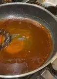 Immagine del passaggio 3 della ricetta Petto d’anatra caramellato agli agrumi con zest d’arancia