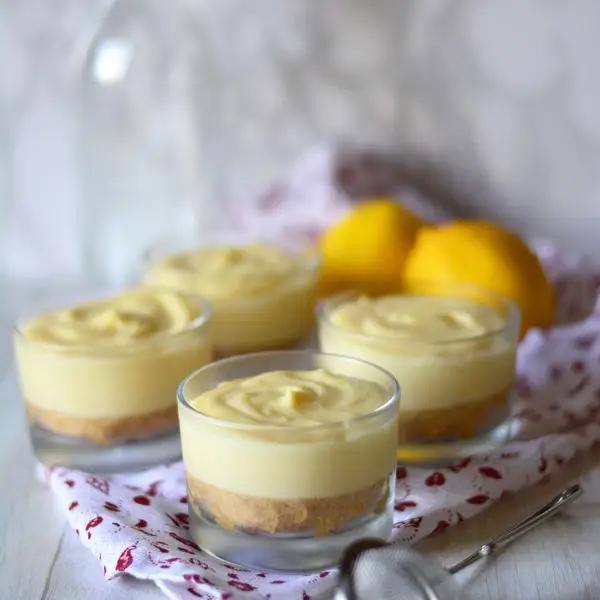 Ricetta Cheesecake al limone nel bicchiere di ricettedimaria