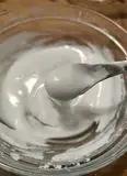 Immagine del passaggio 7 della ricetta Biscotti al burro di arachidi con glassa marmorizzata