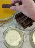 Immagine del passaggio 10 della ricetta Tiramisù all'arancia e cioccolato fondente