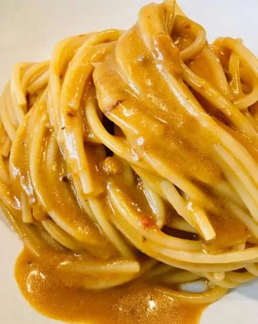 Ricetta Spaghetti ai ricci di mare di Papachef.italia