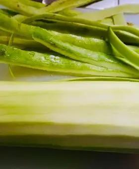 Immagine del passaggio 1 della ricetta 🥒Parmigiana di zucchina lunga😋