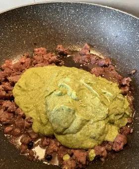 Immagine del passaggio 5 della ricetta 🌾Orechiette con crema di broccoli e salsiccia 🥦😋