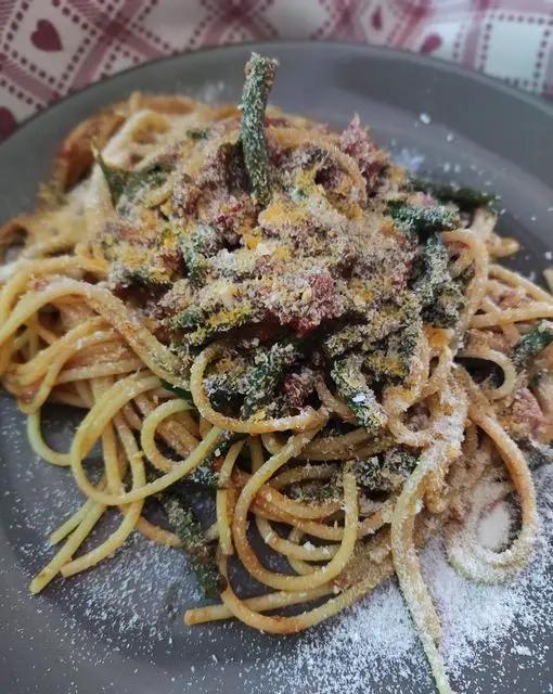 Ricetta Spaghetti con fagiolini, pomodoro e cacioricotta 🍝 di LaCry.