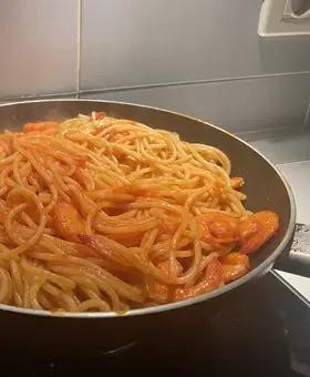 Immagine del passaggio 6 della ricetta Spaghetti con mazzancolle