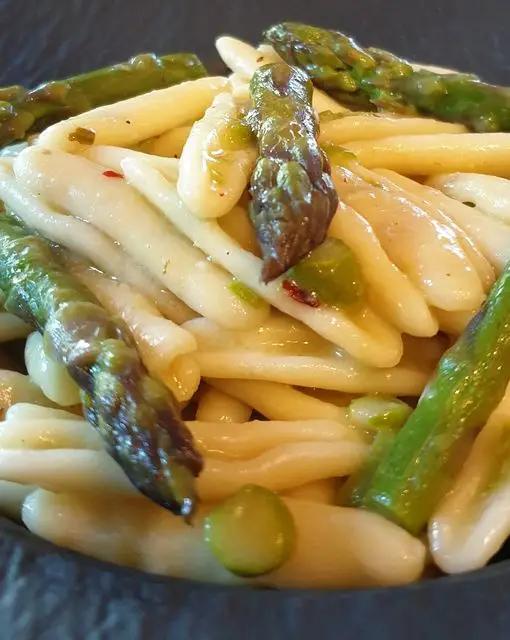Ricetta Cavatelli freschi agli asparagi di Robertobabbilonia