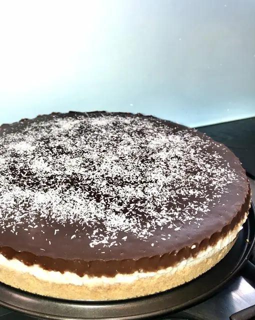 Ricetta Cheesecake cocco e cioccolato senza cottura di fooodloverr1