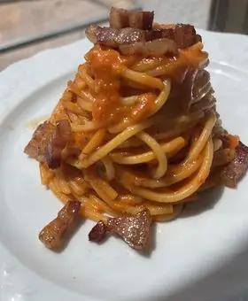 Immagine del passaggio 4 della ricetta Spaghettoni con crema di peperoni e pancetta