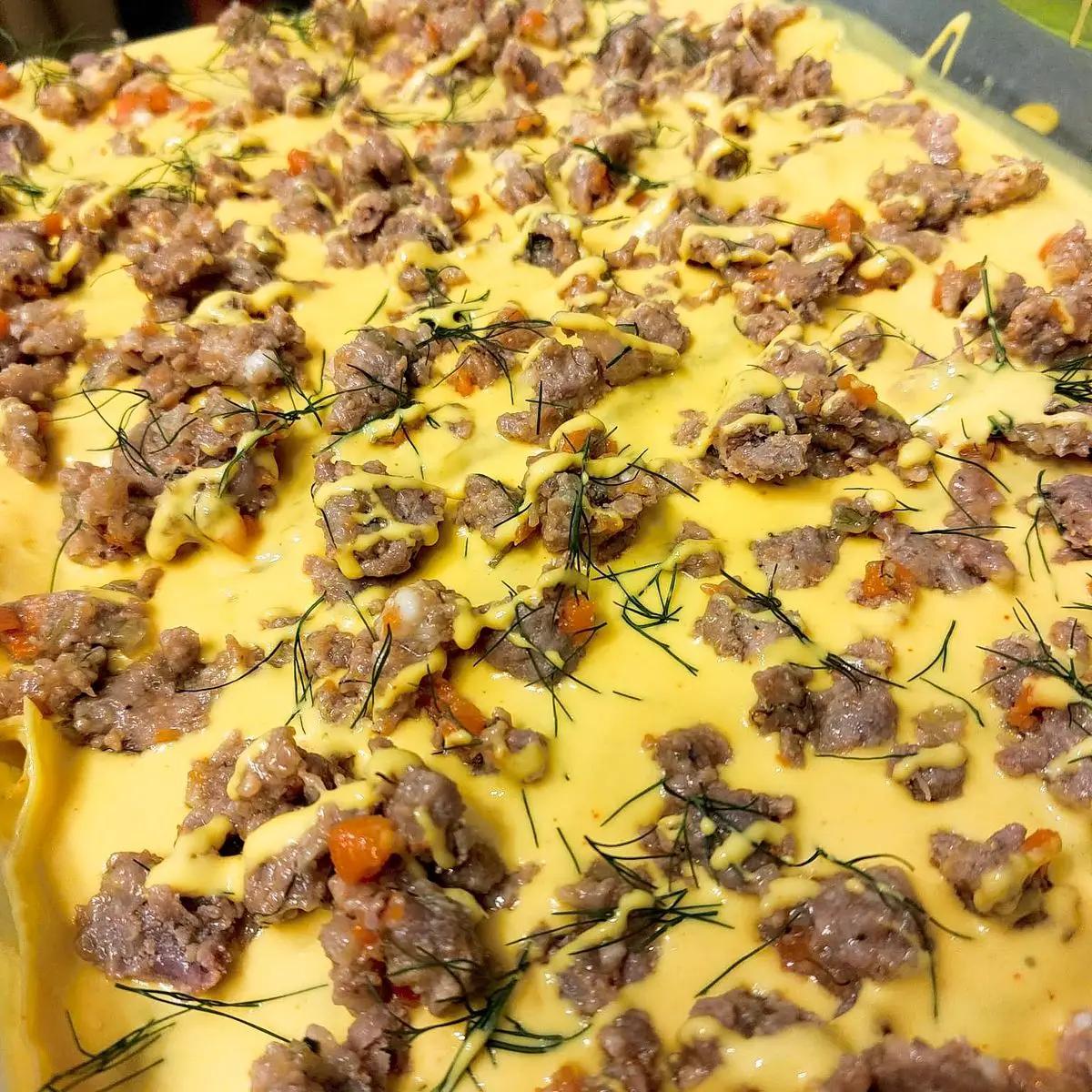 Ricetta Lasagna con purpuzza, besciamella allo zafferano e finocchietto selvatico di daniela_simile