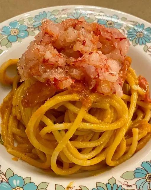 Ricetta Spaghettone pomodorini aglio, olio, peperoncino e tartar di gambero rosso 🦐 di simone