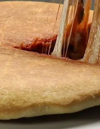 Ricetta Focaccia in padella alla parmigiana di melanzane di altacucina